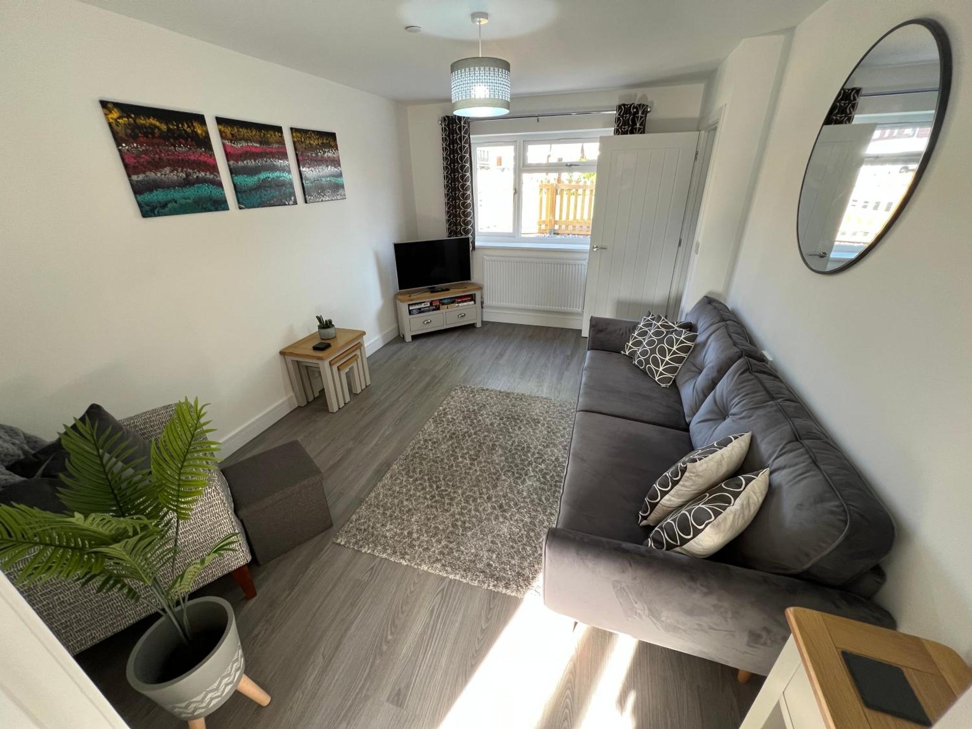 Modern, Two Double Bedroom House With Free Parking Chepstow Exterior foto