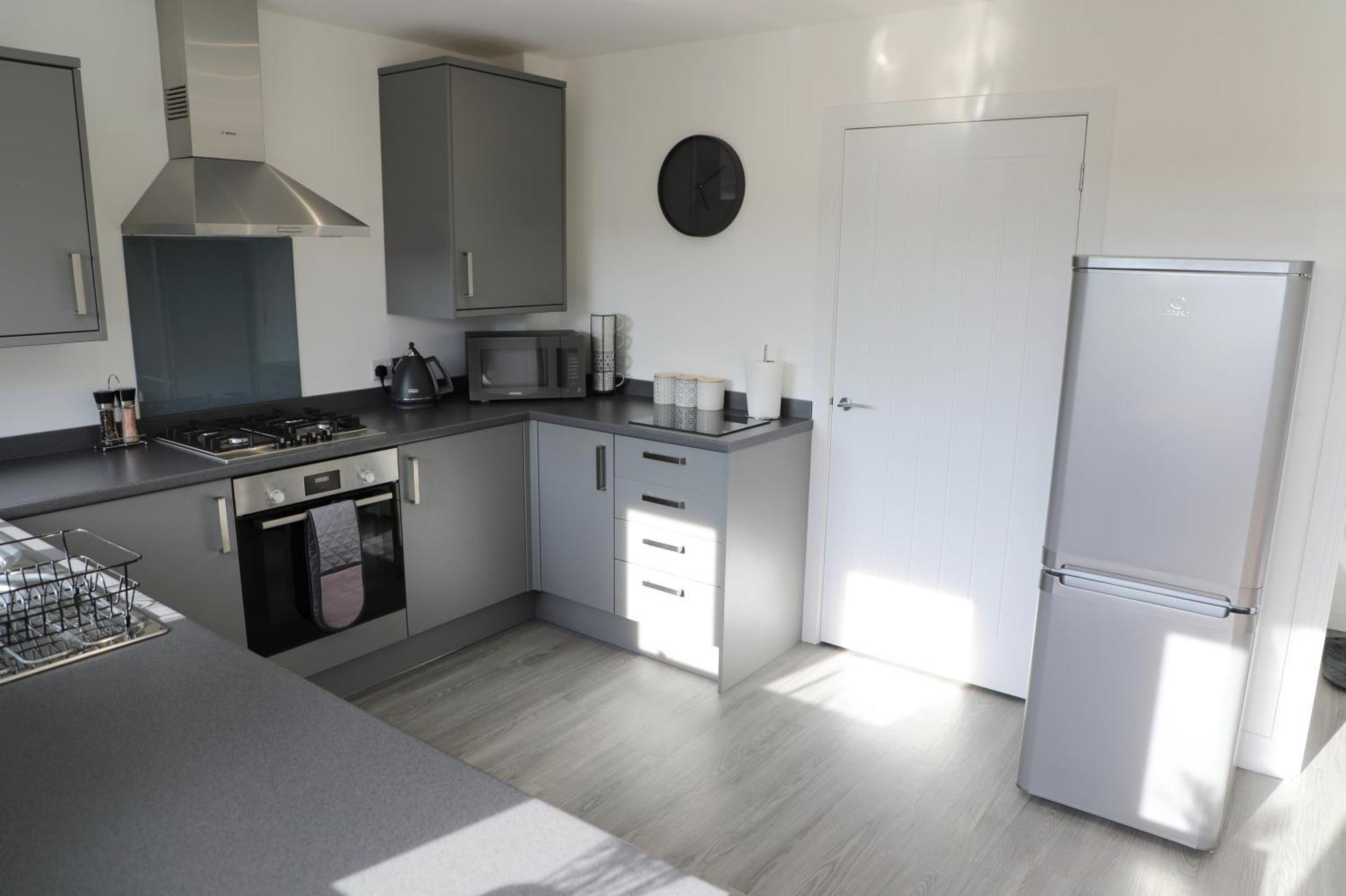 Modern, Two Double Bedroom House With Free Parking Chepstow Exterior foto