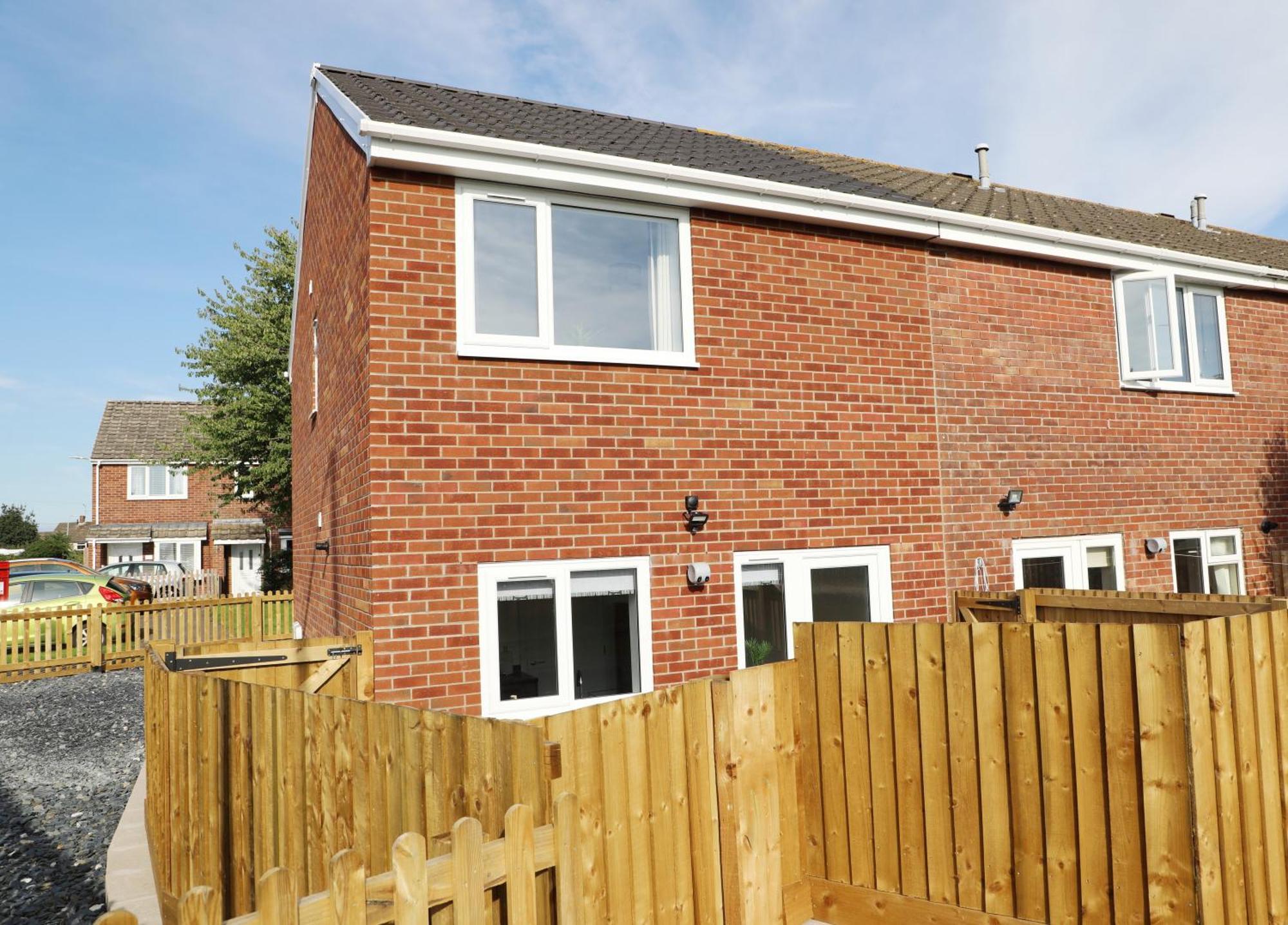 Modern, Two Double Bedroom House With Free Parking Chepstow Exterior foto